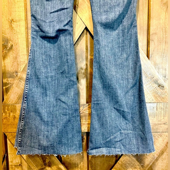 NWT Ariat High Rise Thea Flares Jeans Sz 27R - Picture 9 of 16